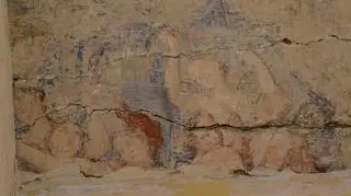 Anielskie postacie zauważono podczas przygotowań do remontu sekretariatu