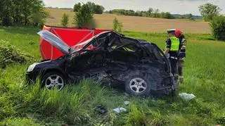 Zderzenie dwóch samochodów. Nie żyje 58-latek