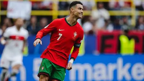 Najwięcej goli, najwięcej asyst. Ronaldo pisze historię Euro