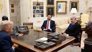 Donald Trump, Benjamin Netanjahu i  J.D. Vance w Gabinecie Owalnym, 8 lipca 2025 r.