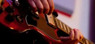 Koncert marzeń, cena zwala z nóg. Kto drenuje portfele fanów?