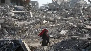 Życie wraca do miasta Gaza