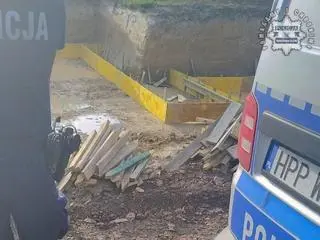 Niewybuchy i kości odkryte na budowie w Wodzisławiu Śląskim