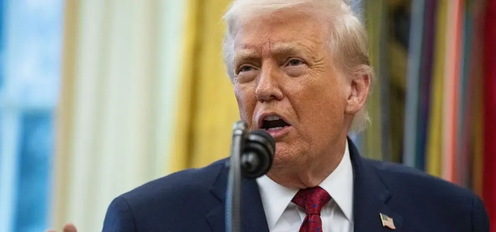 "Jesteśmy uzbrojeni i gotowi do akcji". Trump grozi odsieczą