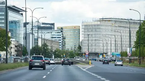 Warszawa samochody droga