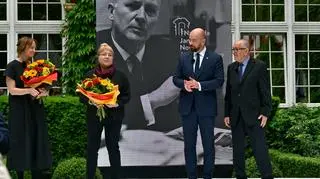 Uroczystość wręczenia Nagrody Jana Nowaka-Jeziorańskiego dla Stowarzyszenia "Memoriał" w siedzibie Zakładu Narodowego im