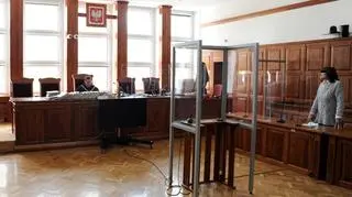 Oskarżona Krystyna K. na sali Sądu Okręgowego w Koszalinie