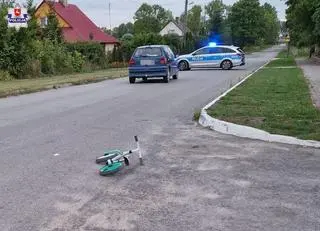 Dziecko wjechało w bok auta 