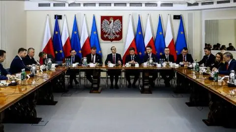 Narada ponad partyjnymi podziałami