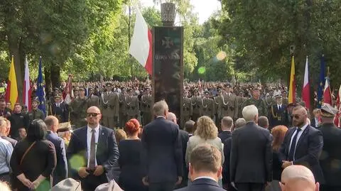 Uroczystości przed pomnikiem Gloria Victis