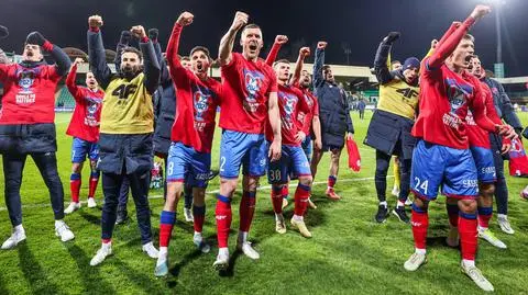 O mistrzostwie dowiedzieli się w autokarze. Raków szalał w drodze do Częstochowy