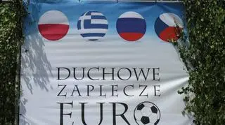 Kościół też kibicuje