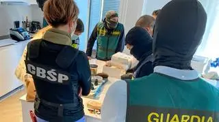 Podejrzani zatrzymani działali w zorganizowanej grupie przestępczej