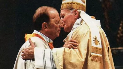 Jan Paweł II, seksualni drapieżcy i watykański system. "Ludzie ostrzegali papieża"