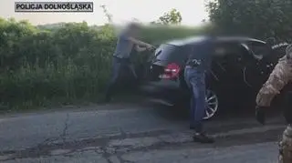 Zatrzymania w sprawie wyłudzania pieniędzy