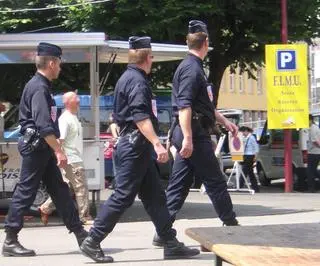 Funkcjonariusze oskarżeni o nieumyślne spowodowanie śmierci mężczyzny