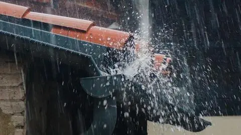 Na termometrach od 15 do 24 stopni. Do opadów deszczu dołączy silny wiatr