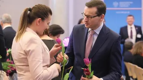 Premier z okazji Dnia Kobiet zachęca do badań profilaktycznych