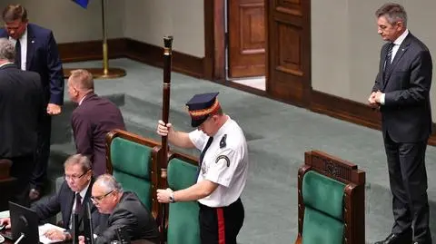 Loty marszałka Sejmu. Marek Kuchciński cały czas milczy