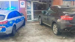Tak wygląda wejście do poczty