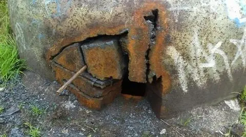Zniszczone schrony w Piekarach Śląskich