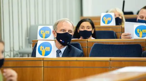 Senatorowie podczas procedowania lex TVN