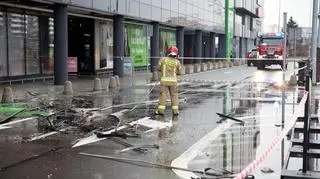Pożar sklepu z materiałami budowlanymi w Olsztynie