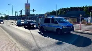 Zauważyli samochód, z którego mężczyzna próbował wyskoczyć. Zatrzymali trzech Czechów