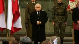 Kaczyński na uroczystości odsłonięcia tablicy upamiętniającej Grażynę Gęsicką