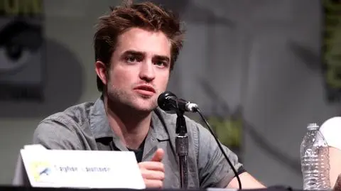 Robert Pattinson zakażony koronawirusem. Nowy "Batman" znów ma problemy