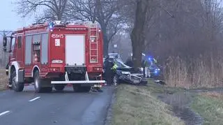 Auto wjechało w drzewo, zginęli trzej obywatele Ukrainy