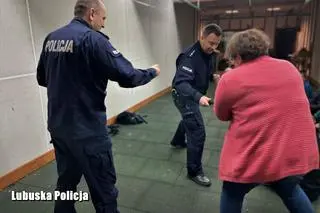 Policjanci kilka dni wcześniej przeprowadzili szkolenie dla pracownic ośrodka