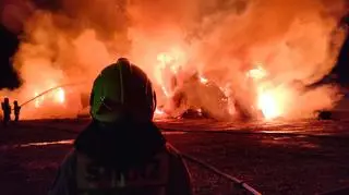 Pożar balotów słomy. Akcja gaśnicza trwała dziesięć godzin