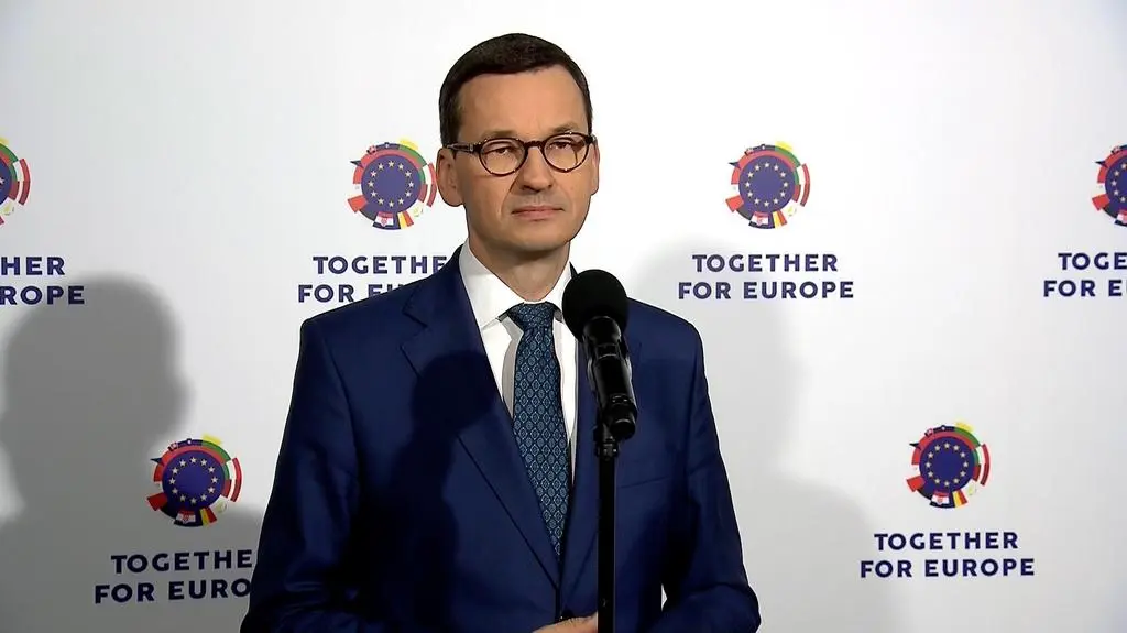 Premier Morawiecki o kolejnych badaniach wraku TU-154 w Smoleńsku