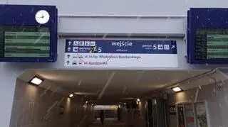 PKP zakleiło jedną z cyferek