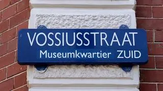Kamienica Wołoża mieści się przy Vossiusstraat 16