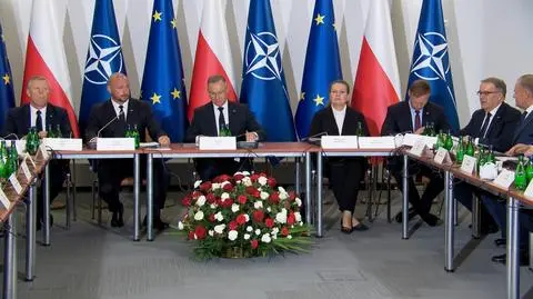 Minuta ciszy na początku Rady Bezpieczeństwa Narodowego ku pamięci zmarłego żołnierza