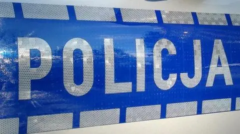 Wyrzucił klientkę z auta, bo kilka razy zmieniała trasę. Jej telefon sprzedał, teraz grozi mu więzienie