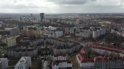 0704N333XR PIS DNZ WIECZOREK