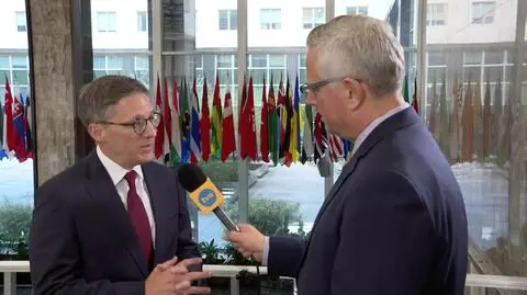 Derek Chollet w rozmowie z korespondentem "Faktów" TVN Marcinem Wroną