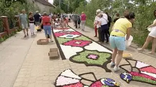 Od 2021 roku tradycja układania dywanów została wpisana na światową listę niematerialnego dziedzictwa UNESCO