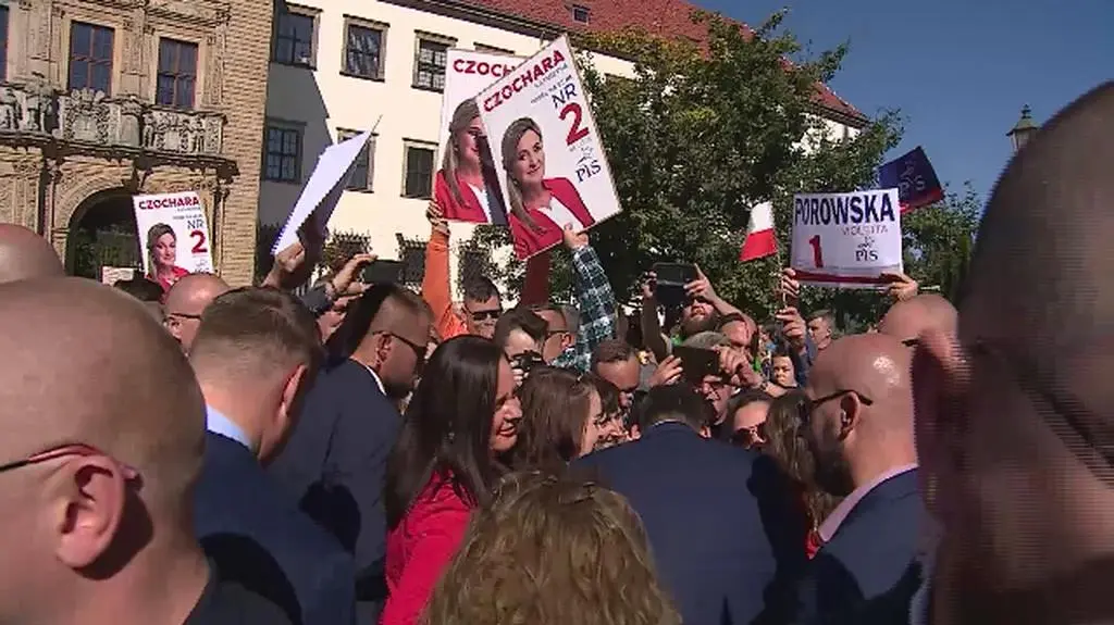 Milczenie premiera po pytaniu o prezesa Mariana Banasia