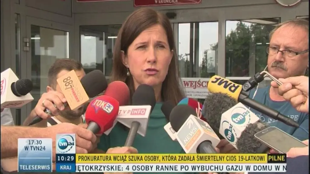 Nadal poszukiwana jest osoba, która zadała śmiertelne ciosy nożem. 