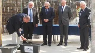 Uroczystość wmurowania "Kapsuły czasu"