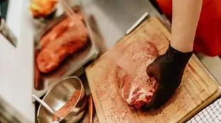 Each restaurant received 1,350 zlotys in subsidy and prepared 30 wholesome meals