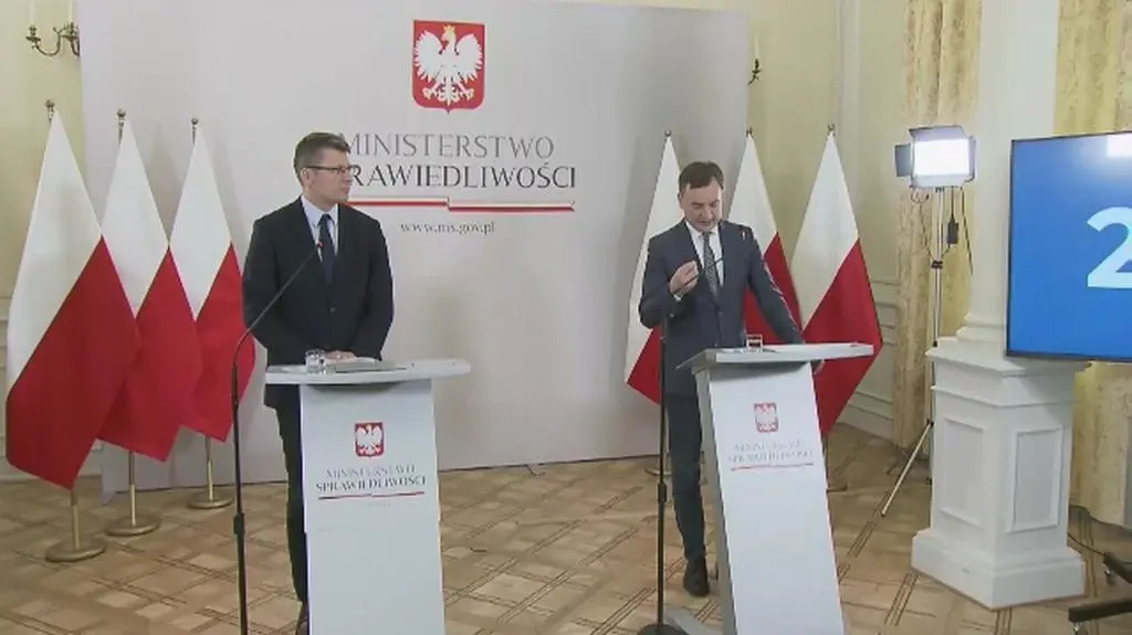 Ziobro: z oszustami jest tak że sprzedają miedziane garnki jako złote