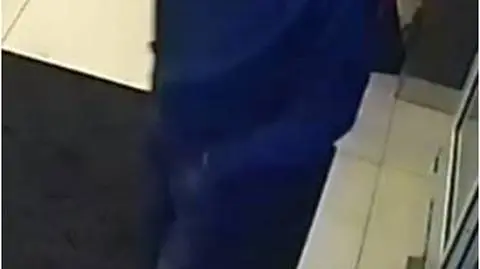 Napadli na stację benzynową. Policja publikuje nagranie