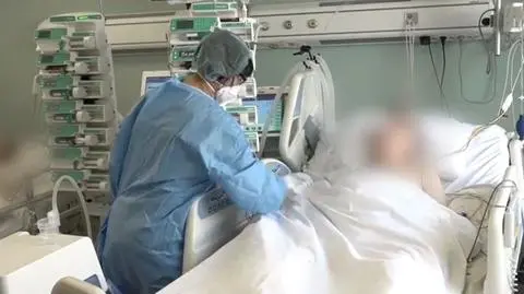 Antyszczepionkowcy zapełniają szpitalne oddziały covidowe