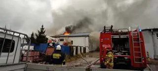 Pożar hali przemysłowej