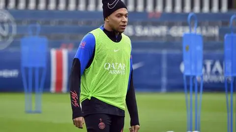 Zaskoczenie w Paryżu. Mbappe już trenuje w klubie